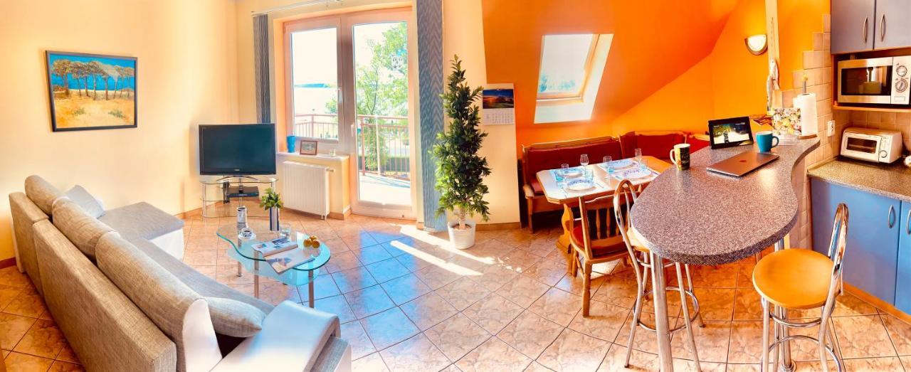 Sonnige Maisonette-Wohnung Mit Blick Auf Die Bucht Dziwnów Dış mekan fotoğraf